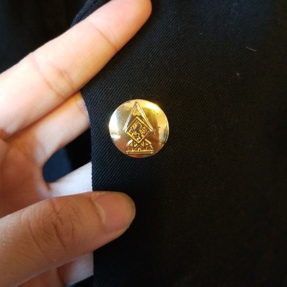 Blazer - Picture 2 of 6